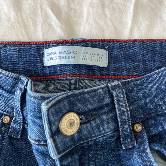 2/$50💙 CLOSET CLEAN OUT: Zara striped skinny jeans - Picture 8 of 9